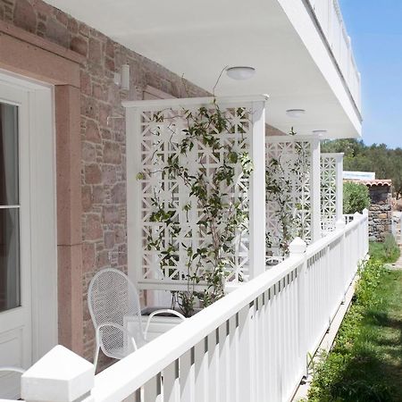 Cunda Pur Beyaz Hotel ภายนอก รูปภาพ