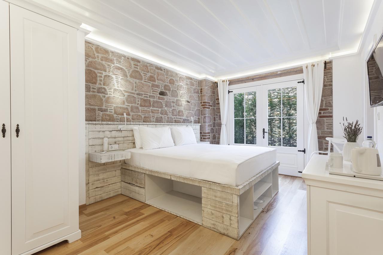 Cunda Pur Beyaz Hotel ภายนอก รูปภาพ