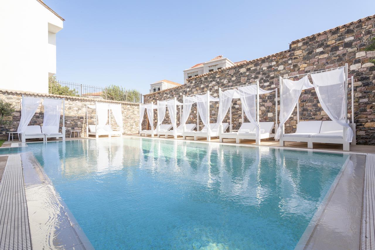 Cunda Pur Beyaz Hotel ภายนอก รูปภาพ