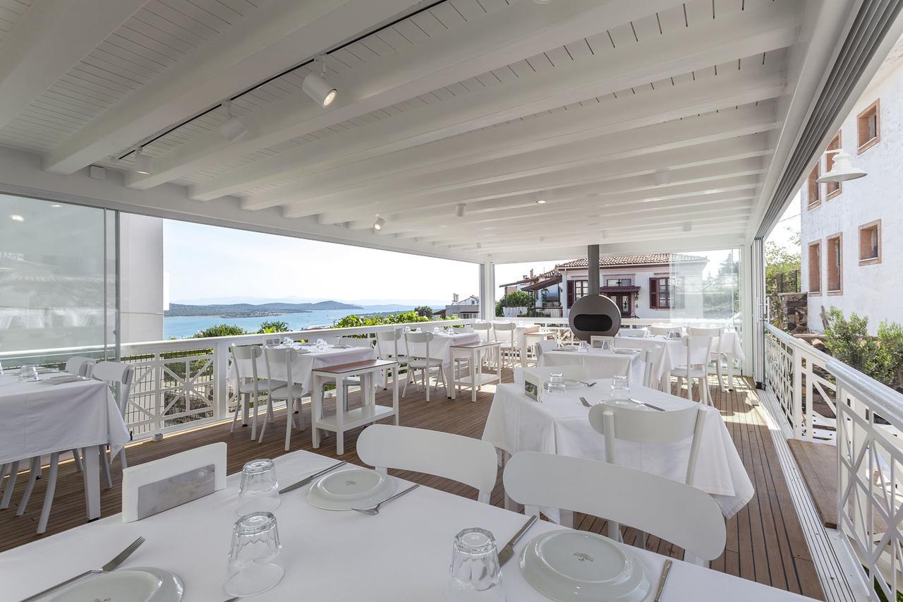 Cunda Pur Beyaz Hotel ภายนอก รูปภาพ